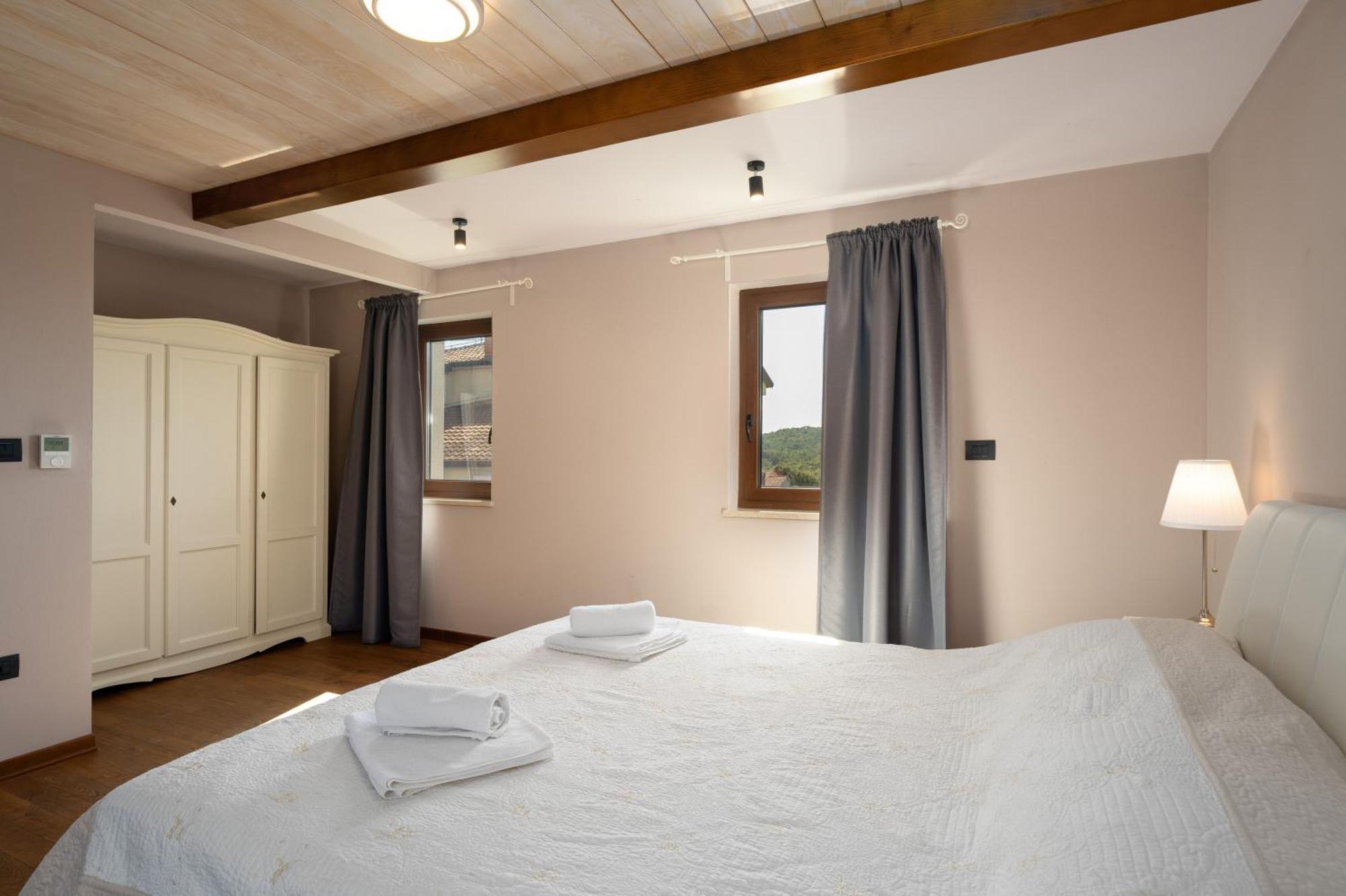 Casa Rea Mit Pool Und Panoramameerblick Holiday home *